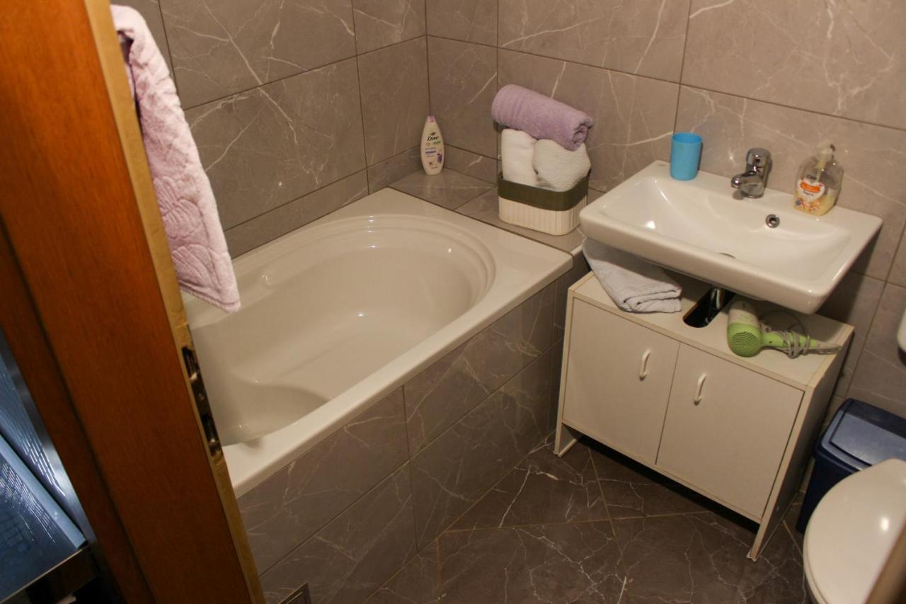 Apartments M&R Spadina Vodice Esterno foto